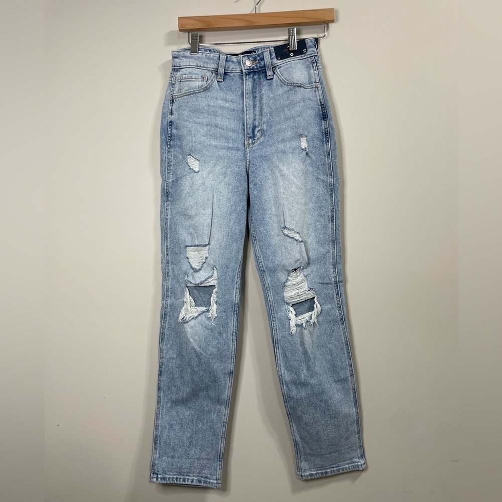 NWT Hollister Ultra High-rise ripped mom jeans Vintage Stretch Light Blue 26x25